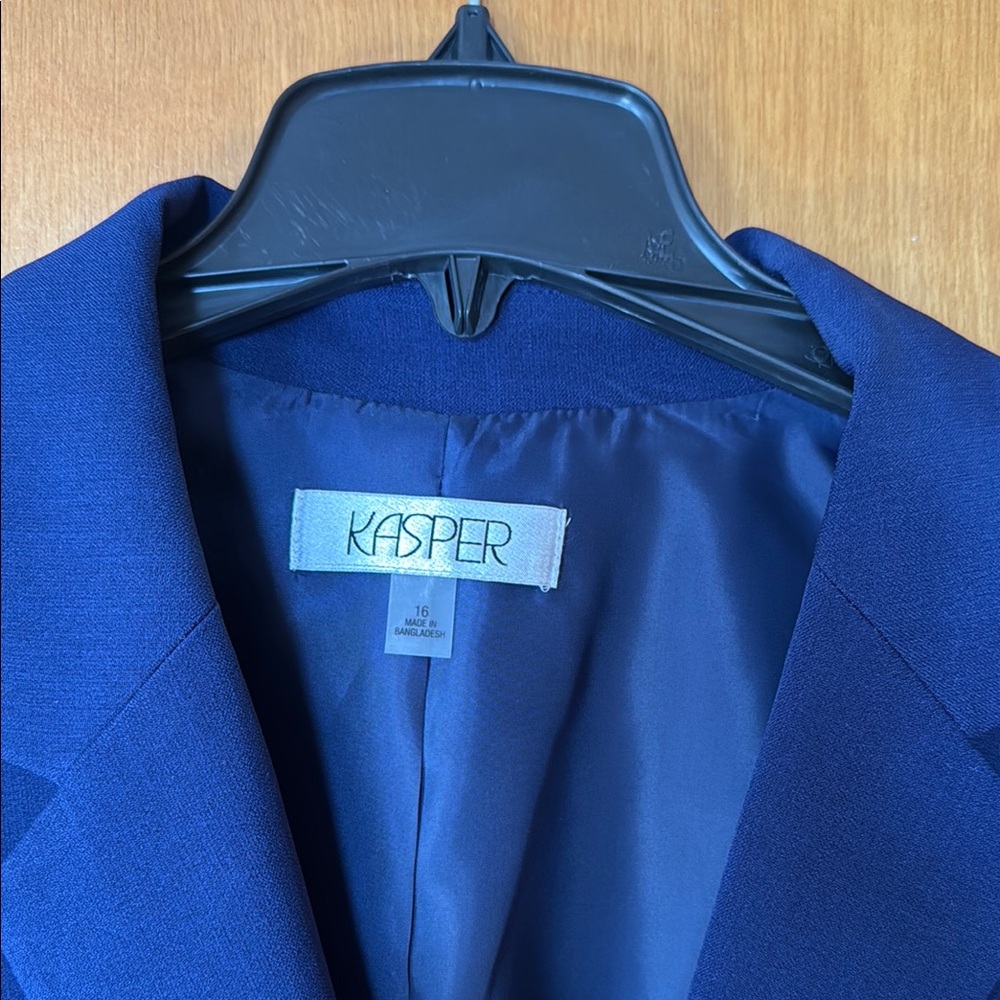 Kasper women’s Navy Blazer